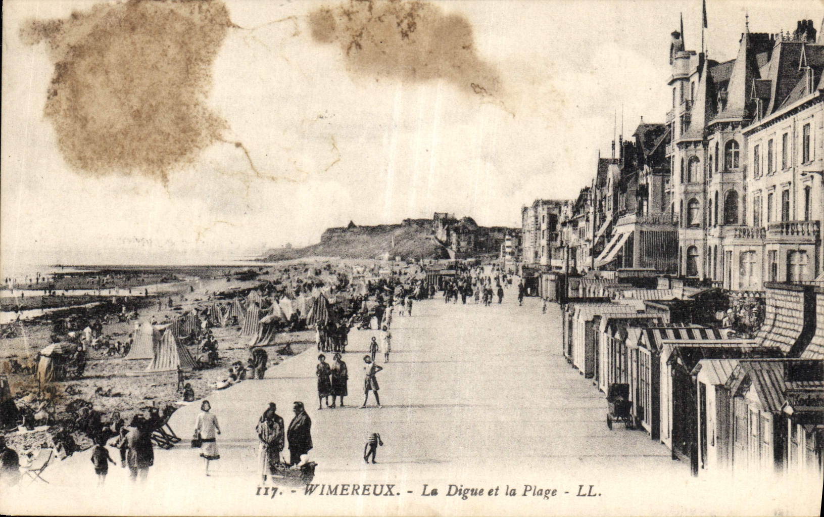 CPA Wimebreux la Digue et la Plage 