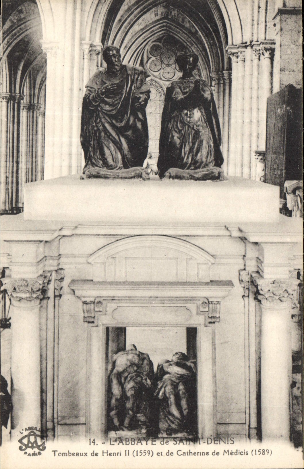 CPA L'Abbaye de Saint Denis Tombeaux de Henri II 1559 et de Catherine de Medicis 1589