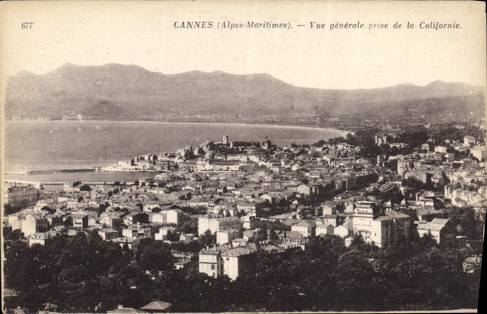 CPA Cannes Alpes Maritimes Vue generale prise de la Californie 