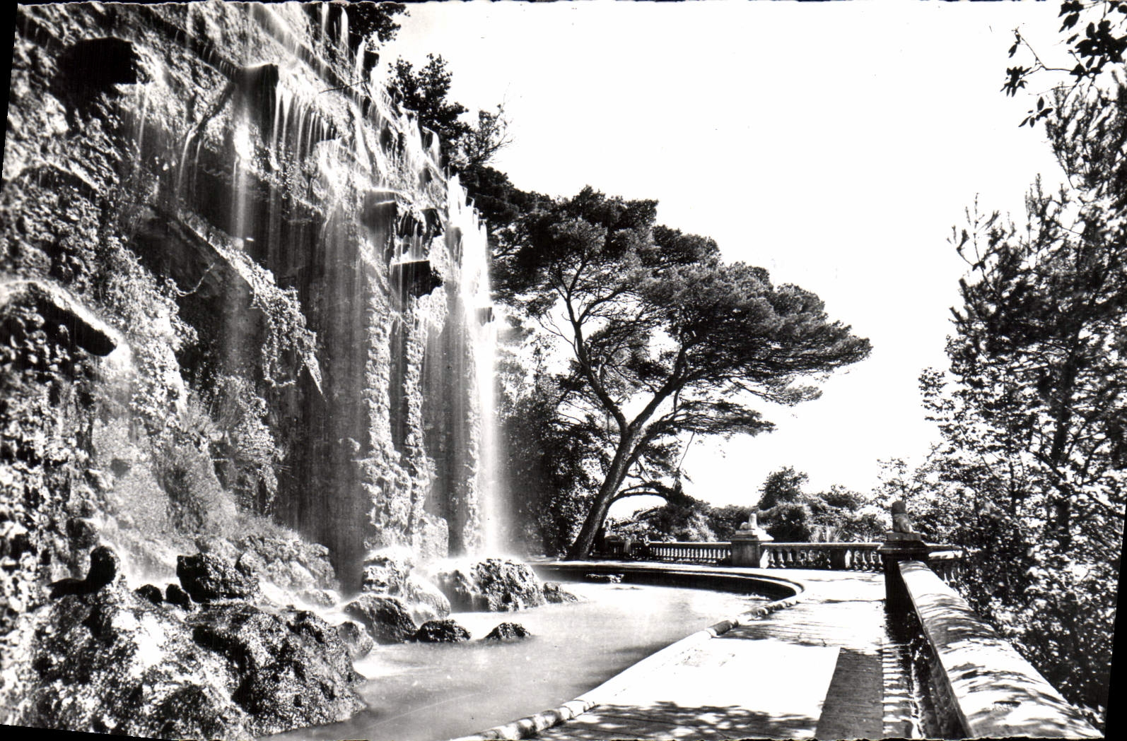 CPA La Cote d'Azur Nice Cascade du Chateau 