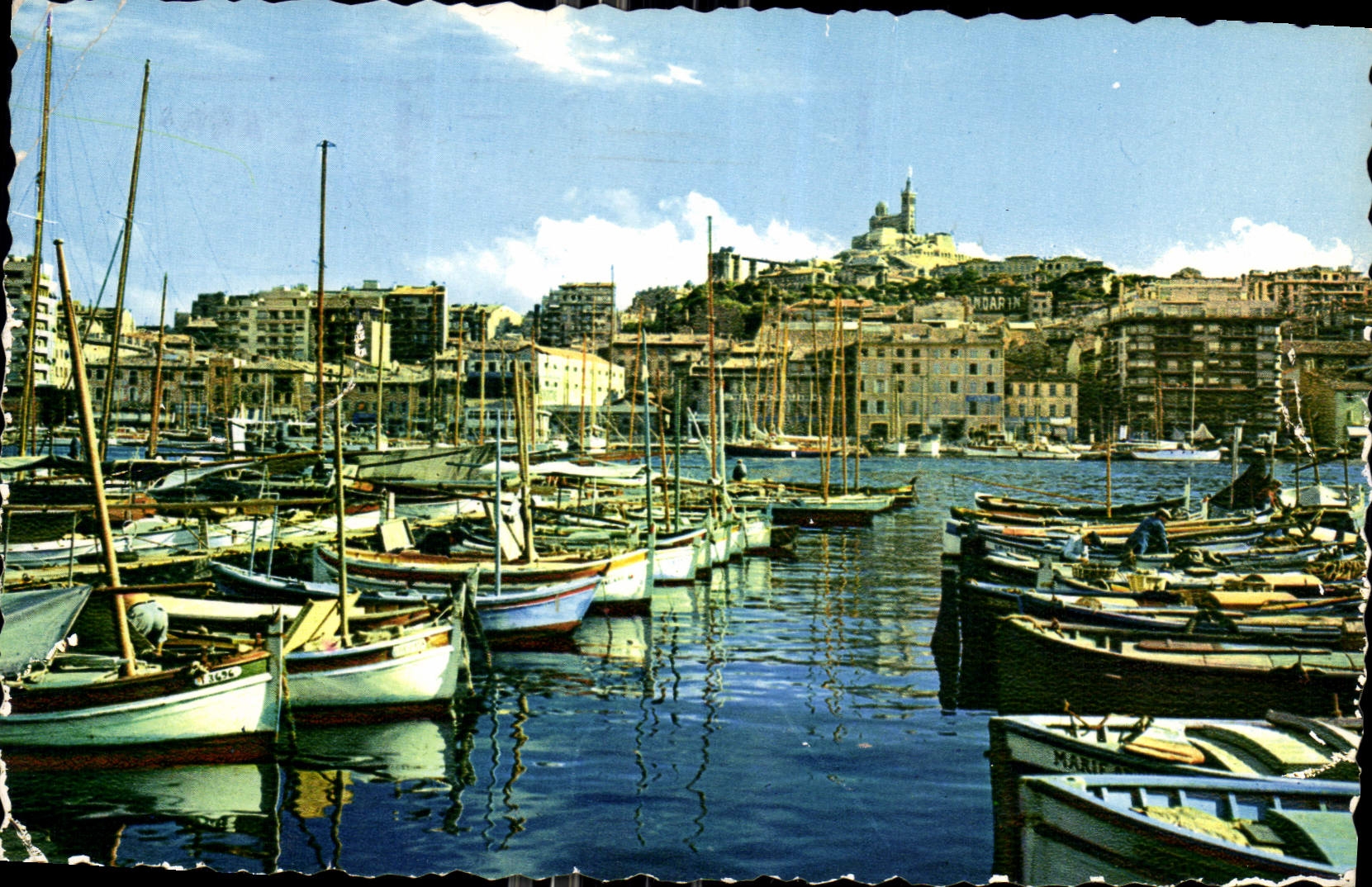 CPA Marseille le Vieux Port et N Dame de la Garde