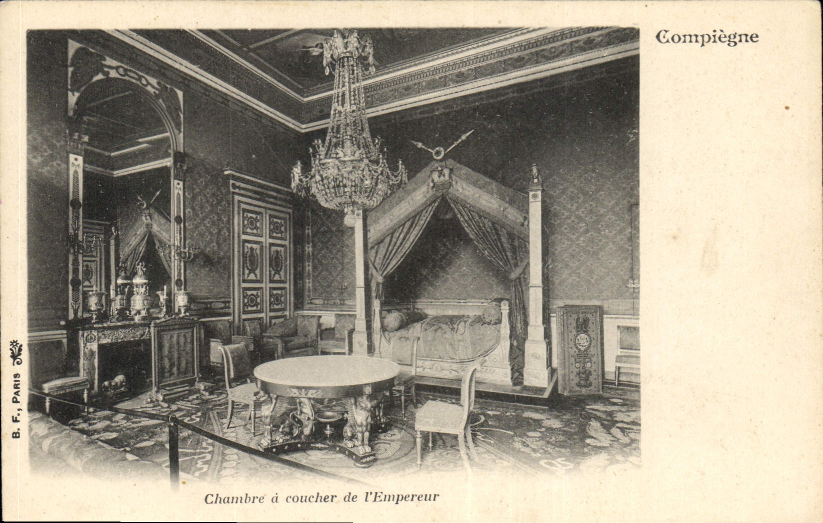 CPA Compiegne Chambre a Coucher de l'Empereur