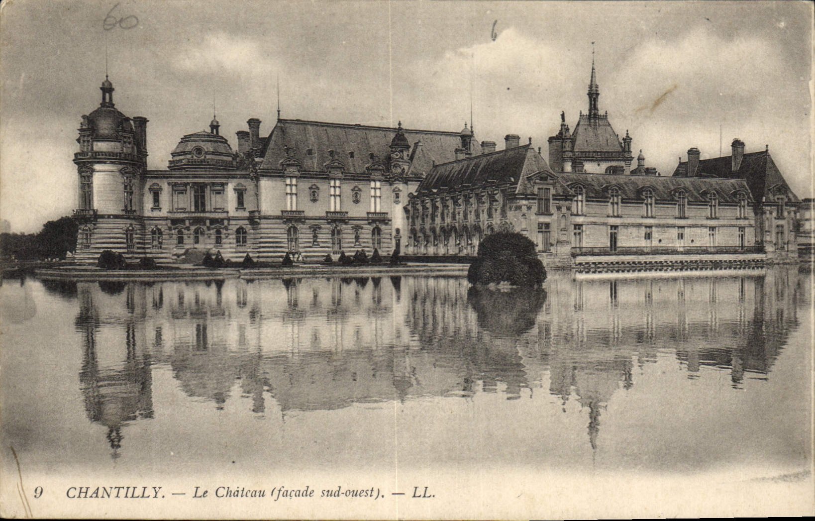 CPA Chantilly Le Chateau facade sud ouest
