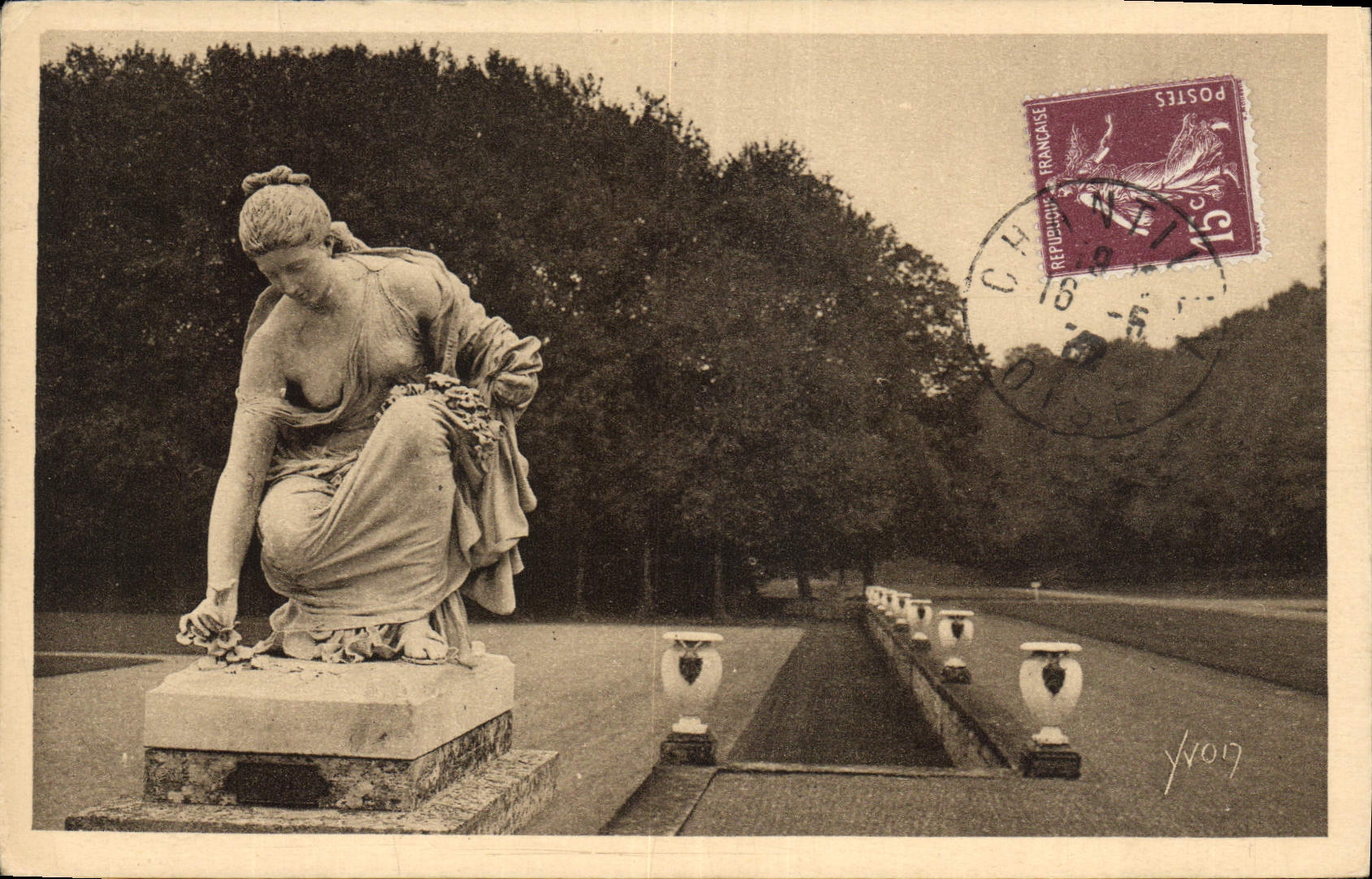 CPA La Douce France Chateau de Chantilly Le Parc et Proserpine par Cliapu 