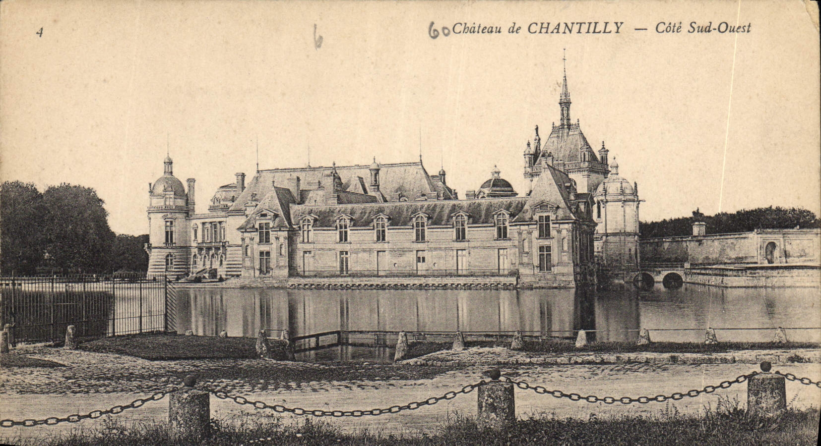 CPA Chateau de Chantilly Cote Sud Ouest 