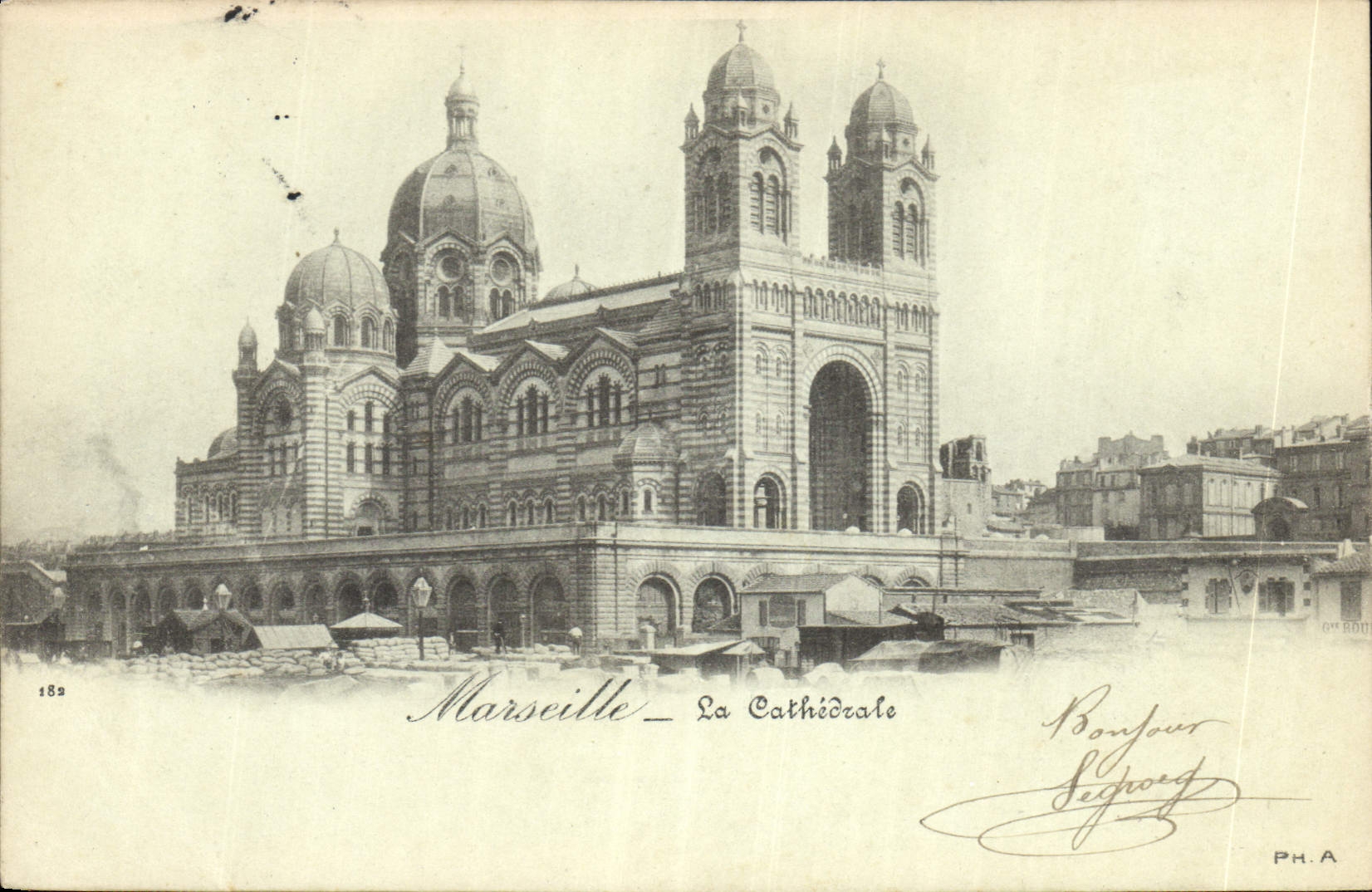 CPA Marseille La Cathedrale 