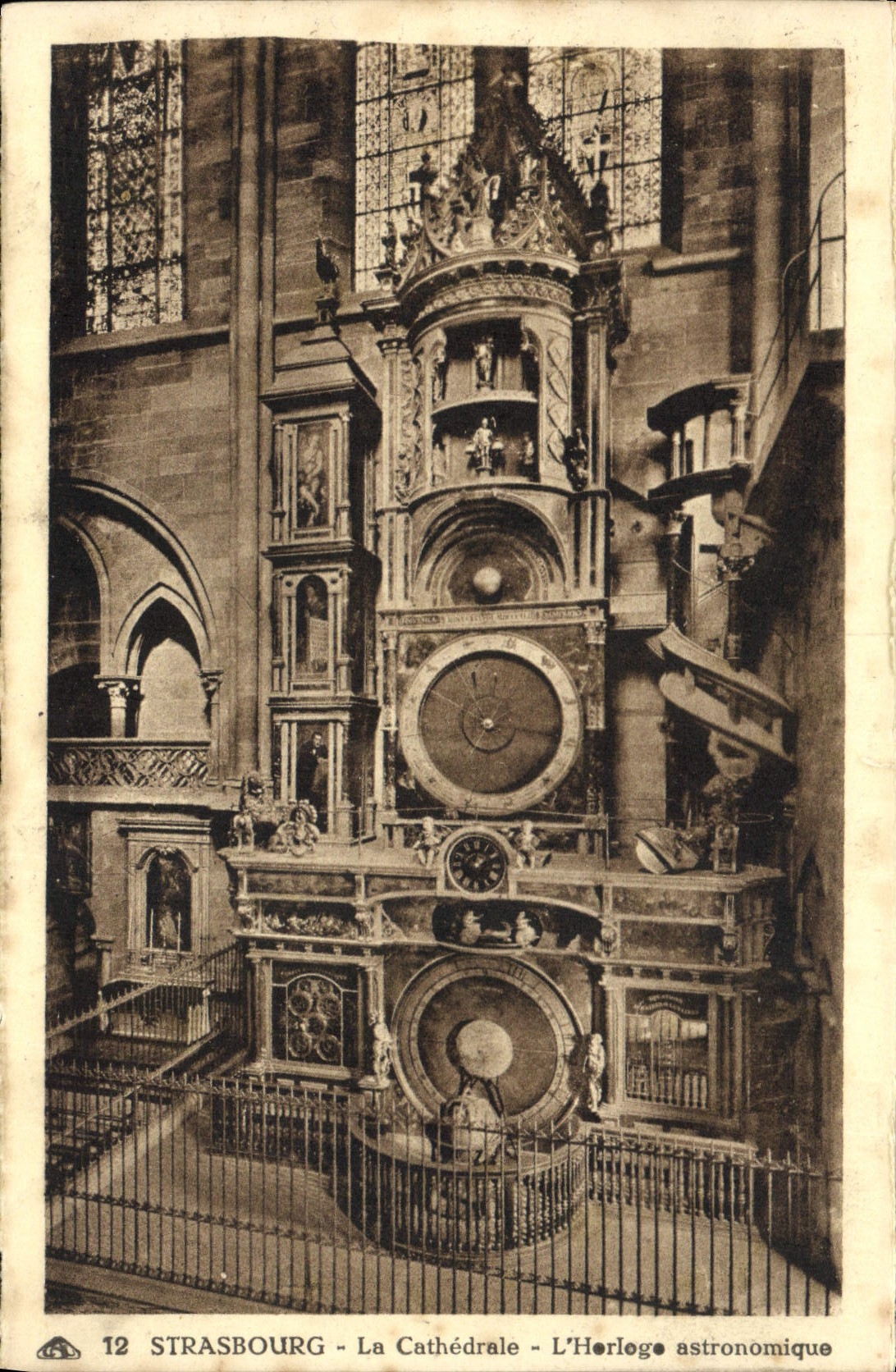 CPA Strasbourg La Cathedrale l'Horloge astronomique