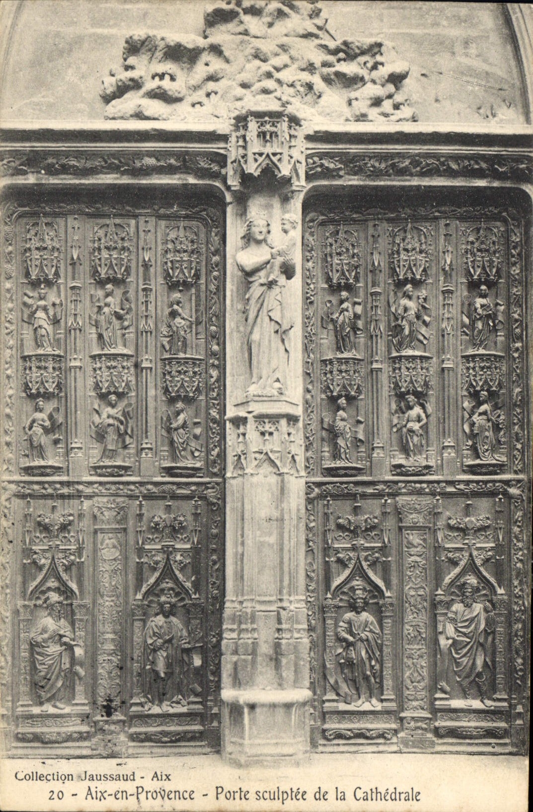 CPA Aix en Provence Porte sculptee de la Cathedrale 