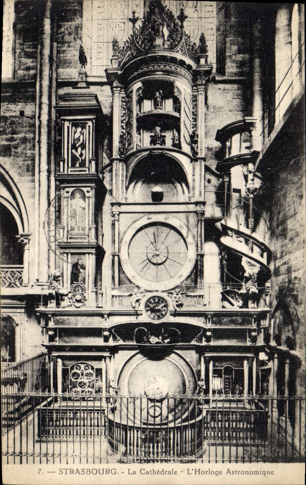 CPA Strasbourg La Cathedrale l'Horloge Astronomique 