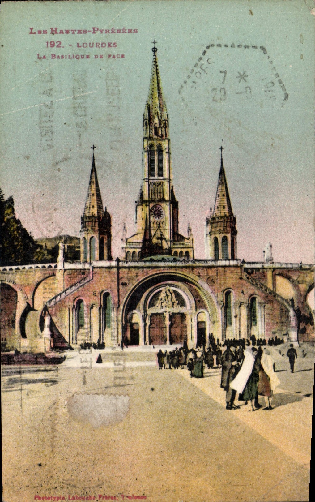 CPA Les Hautes Pyrenees Lourdes La Basilique 