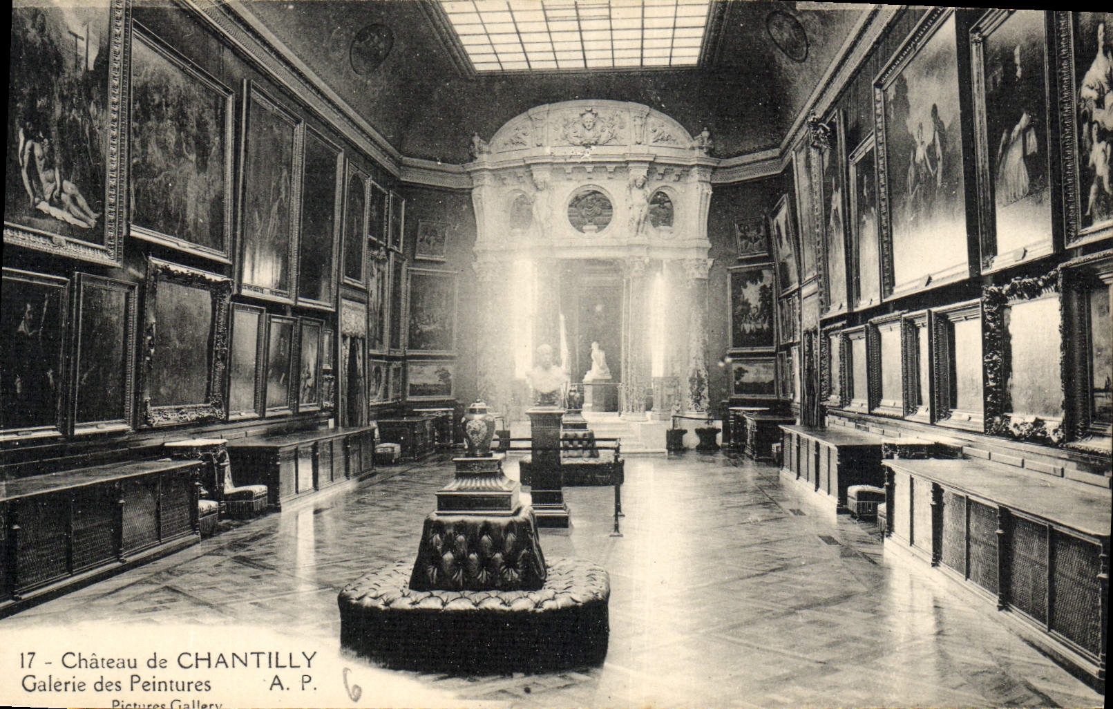 CPA Chateau de Chantilly Galerie des Peintures