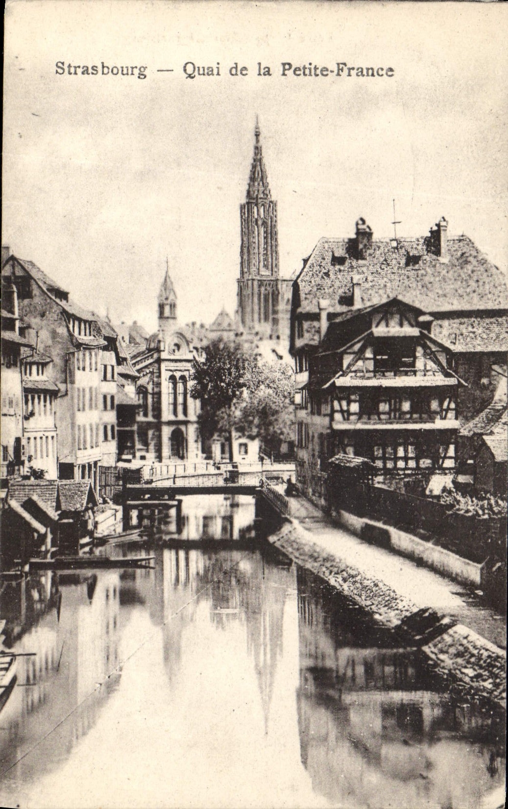 CPA Strasbourg Quai de la Petite France 