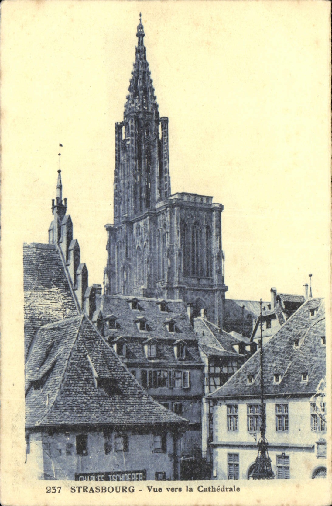 CPA Strasbourg Vue vers la Cathedrale 