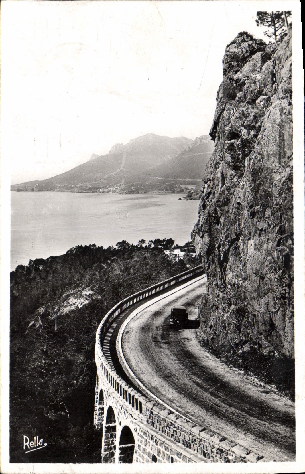 CPA Route de la Corniche d'Or entre Theoule et le Trayas 