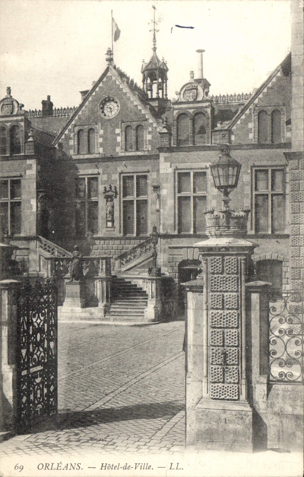 CPA Orleans Hotel de Ville 