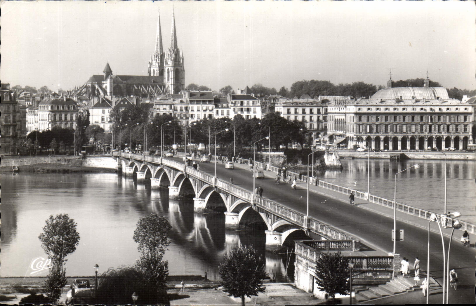 CPA Bayonne B Pyr Le Pont St Esprit et l'Adour