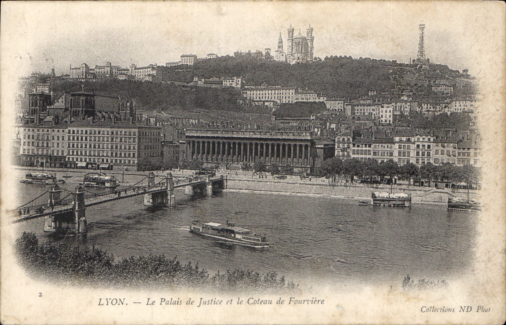 CPA Lyon Le Palais de Justice et le Coteau de Fourviere Bateau