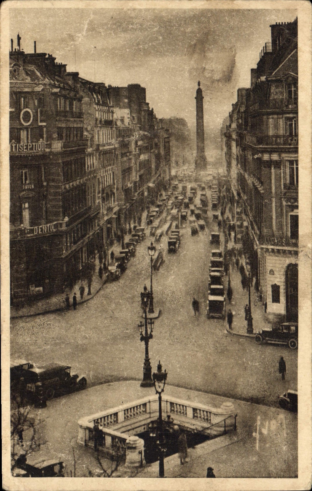 CPA Paris en Flanant Rue de la Paix Metro