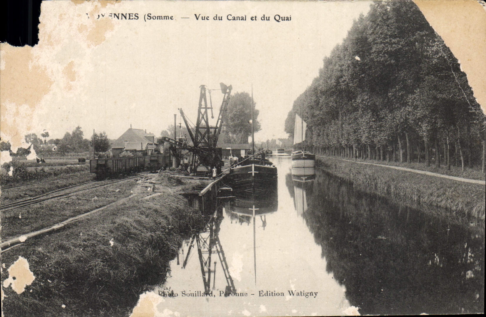 CPA Somme Vue du canal et du quai 