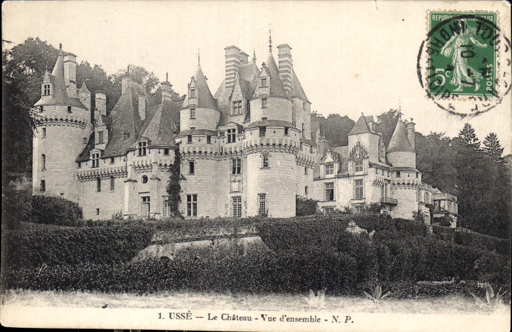 CPA Usse Le Chateau Vue d'Ensemble 