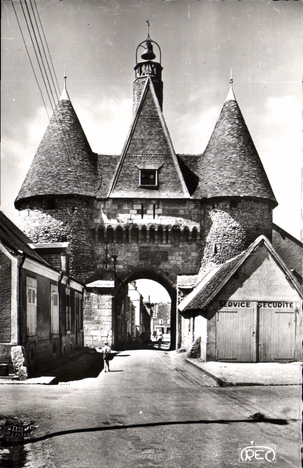 CPM Deols Chateauroux Le beffroi