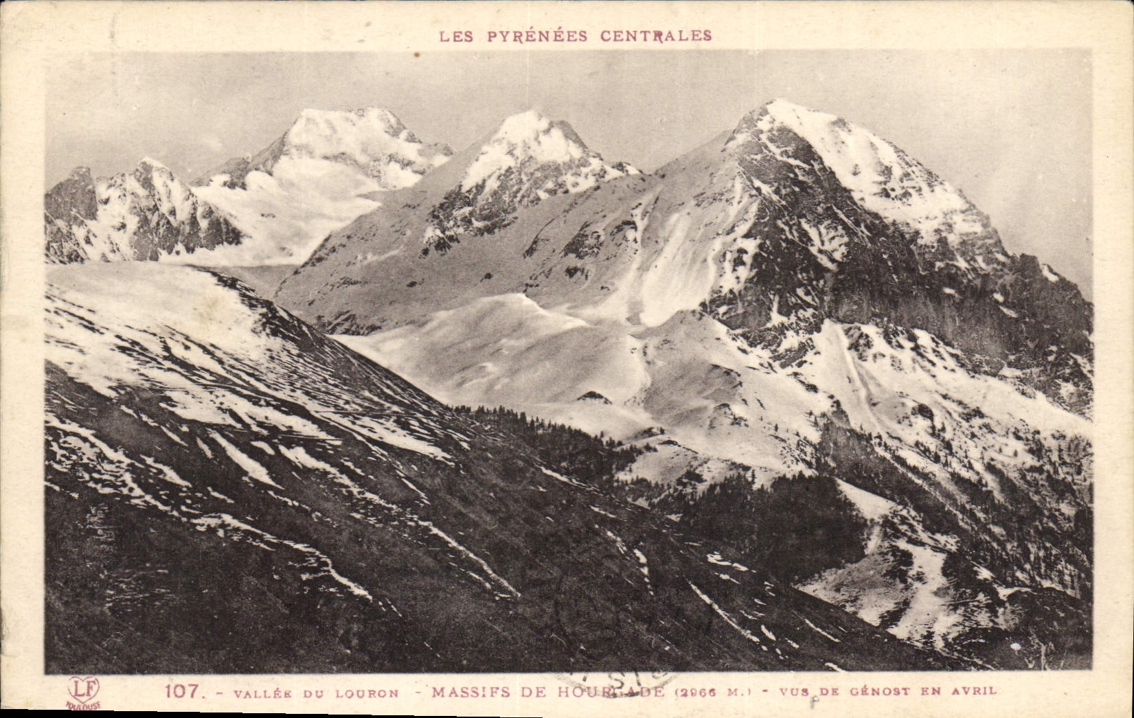 CPA Les Pyrenees Centrales Vallee du Louron Massif de Hourgade vue generale en avril 