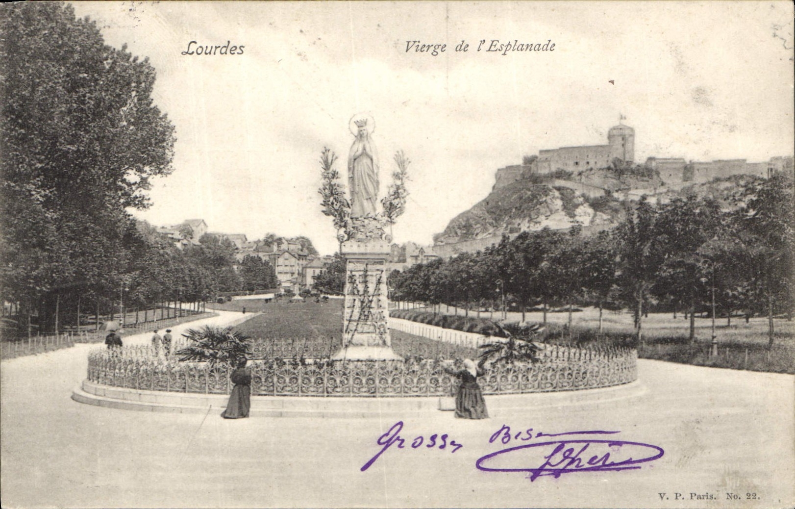 CPA Lourdes Vierge de l'Esplanade 