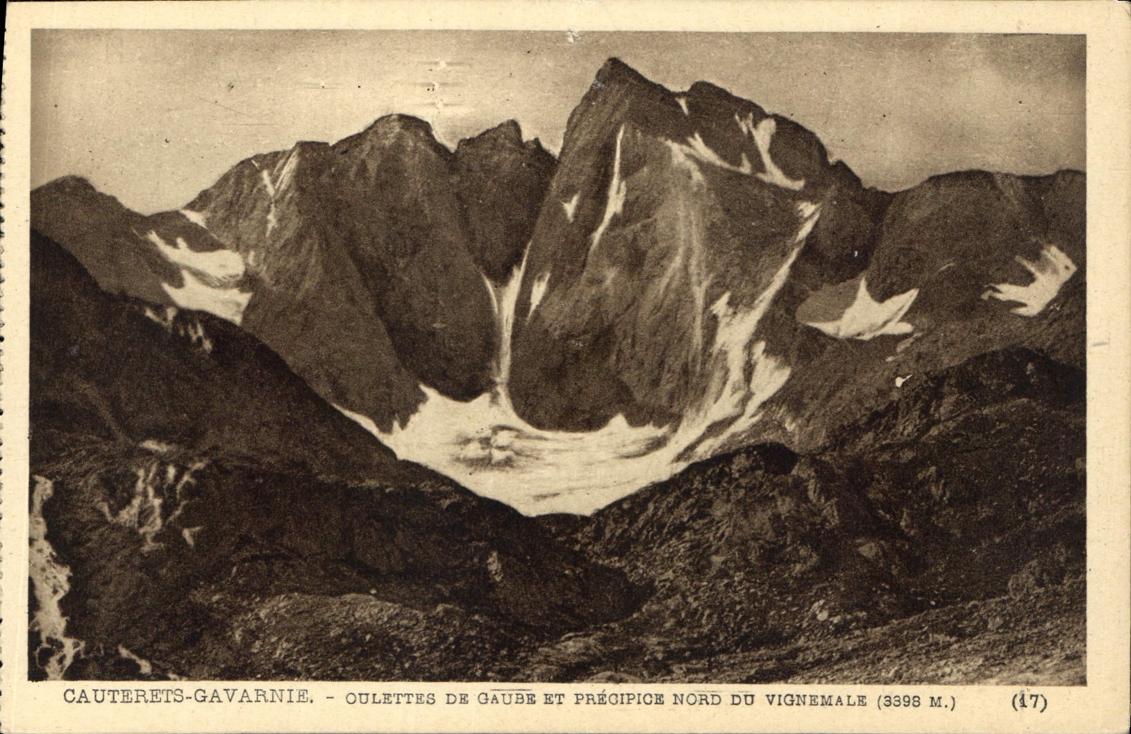 CPA Cauterets Gavarnie Oulettes de Gaube et Precipice Nord du Vignemale 