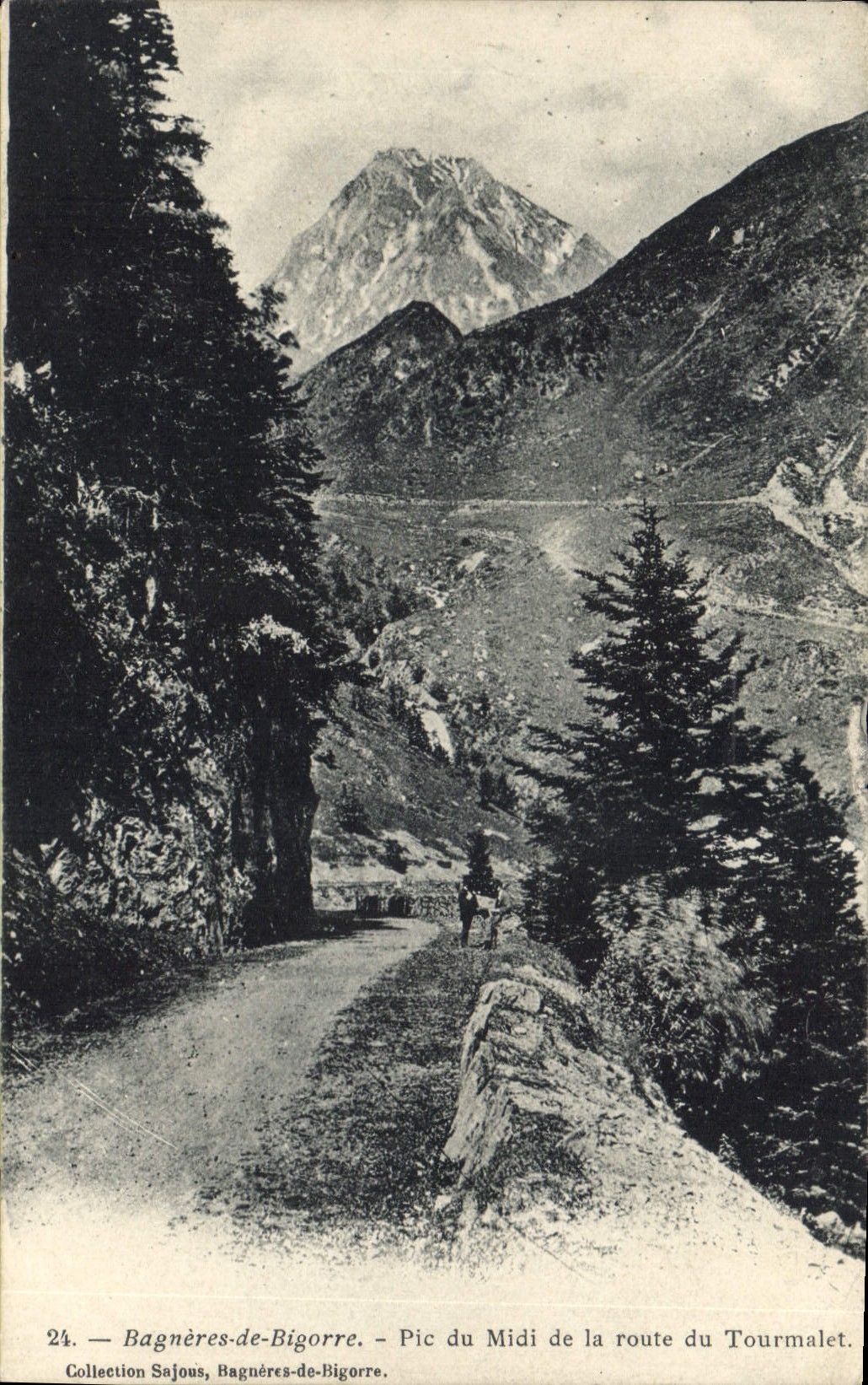 CPA Bagneres de Bigorre Pic du Midi de la route du Tourmalet