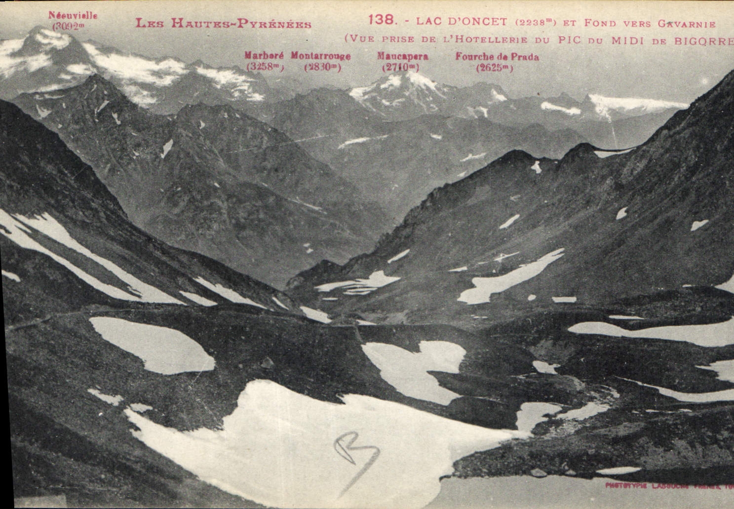 CPA Les Hautes Pyrenees Lac d'Oncet et fond vers Gavarnie 