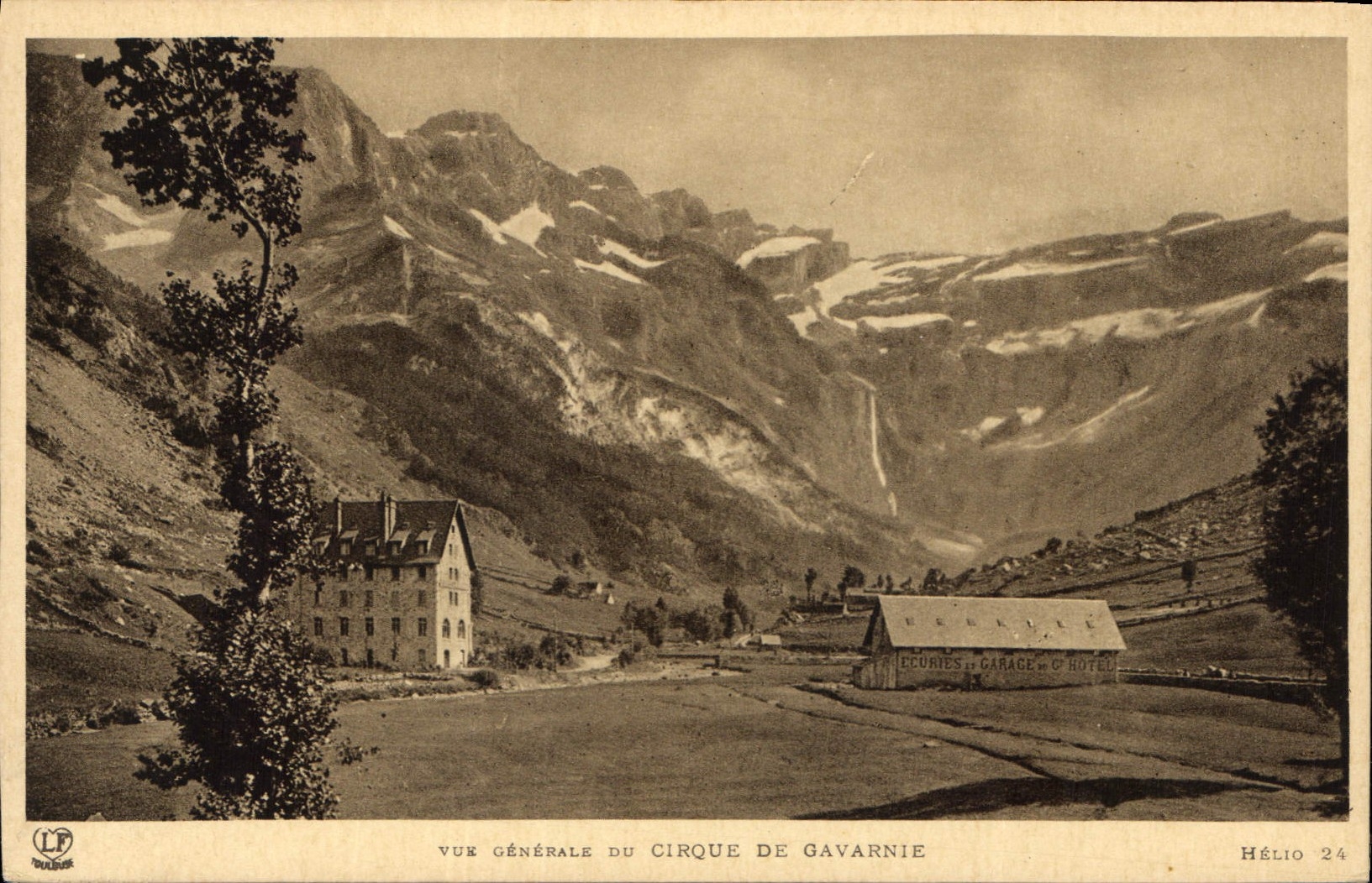 CPA Vue generale du Cirque de Gavarnie 