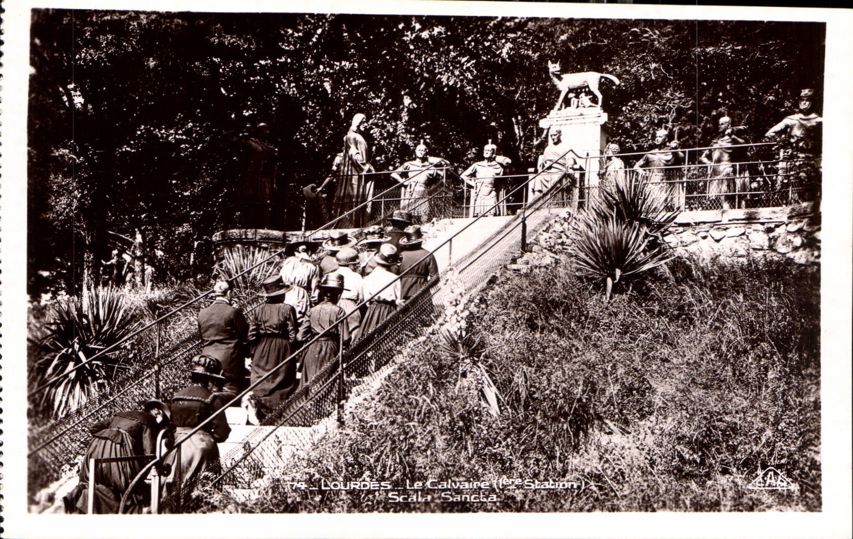 CPA Lourdes le Calvaire 1er station Scala Sanclia 