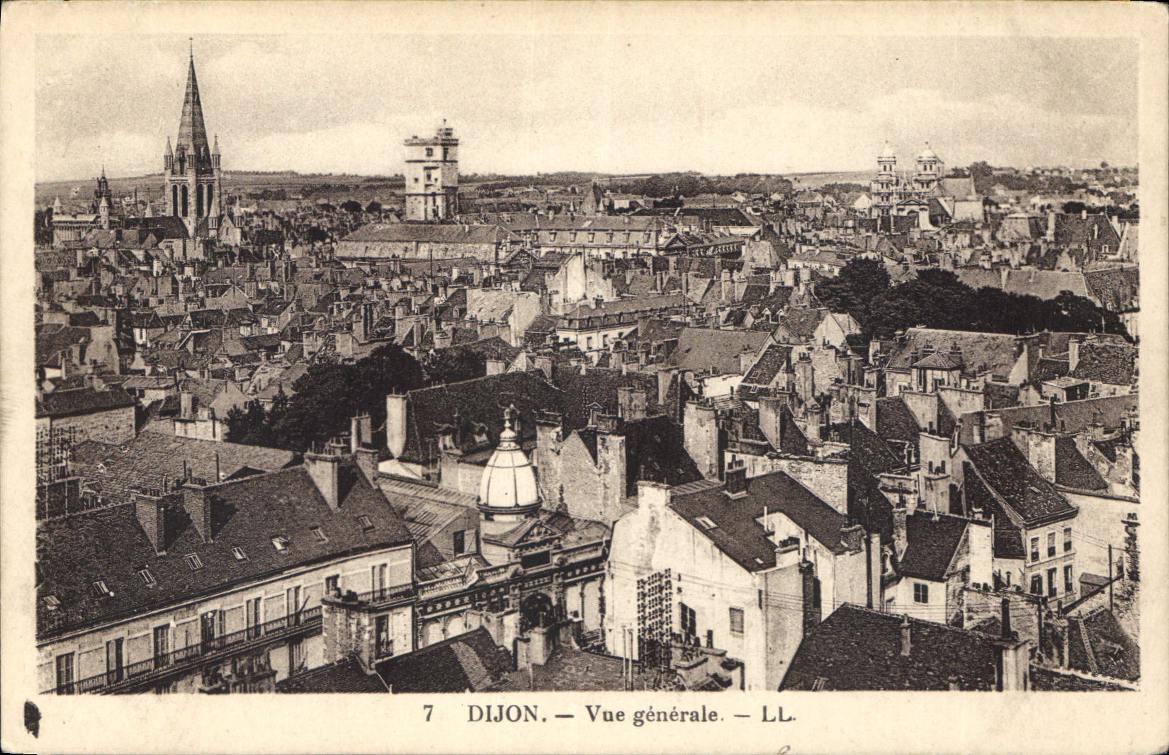 CPA Dijon vue generale 