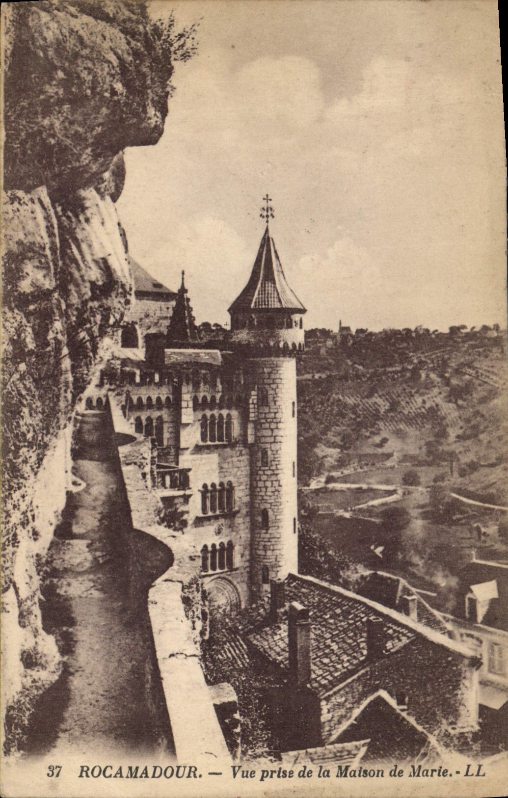 CPA Rocamadour vue prise de la Maison de Marie 