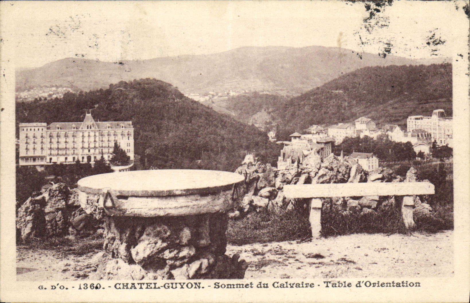 CPA Chatel Guyon Sommet du Calvaire Table d'Orientation