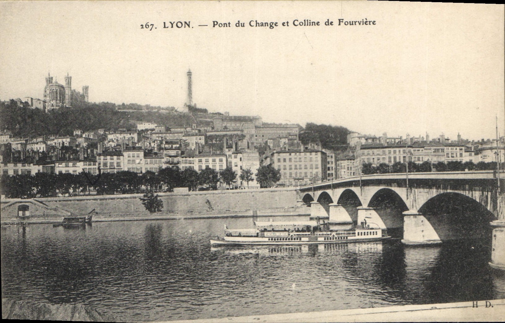 CPA Lyon Pont du Change et Colline de Fourviere Bateau