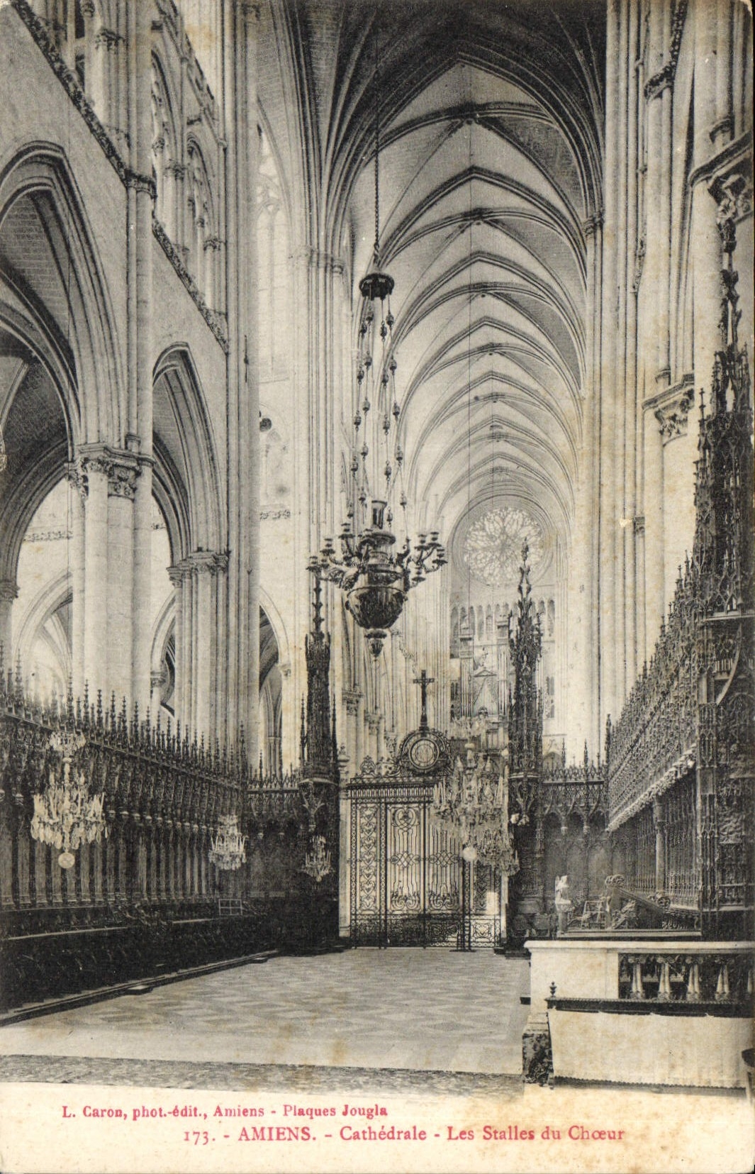 CPA Amiens Cathedrale les Stalles du Choeur 