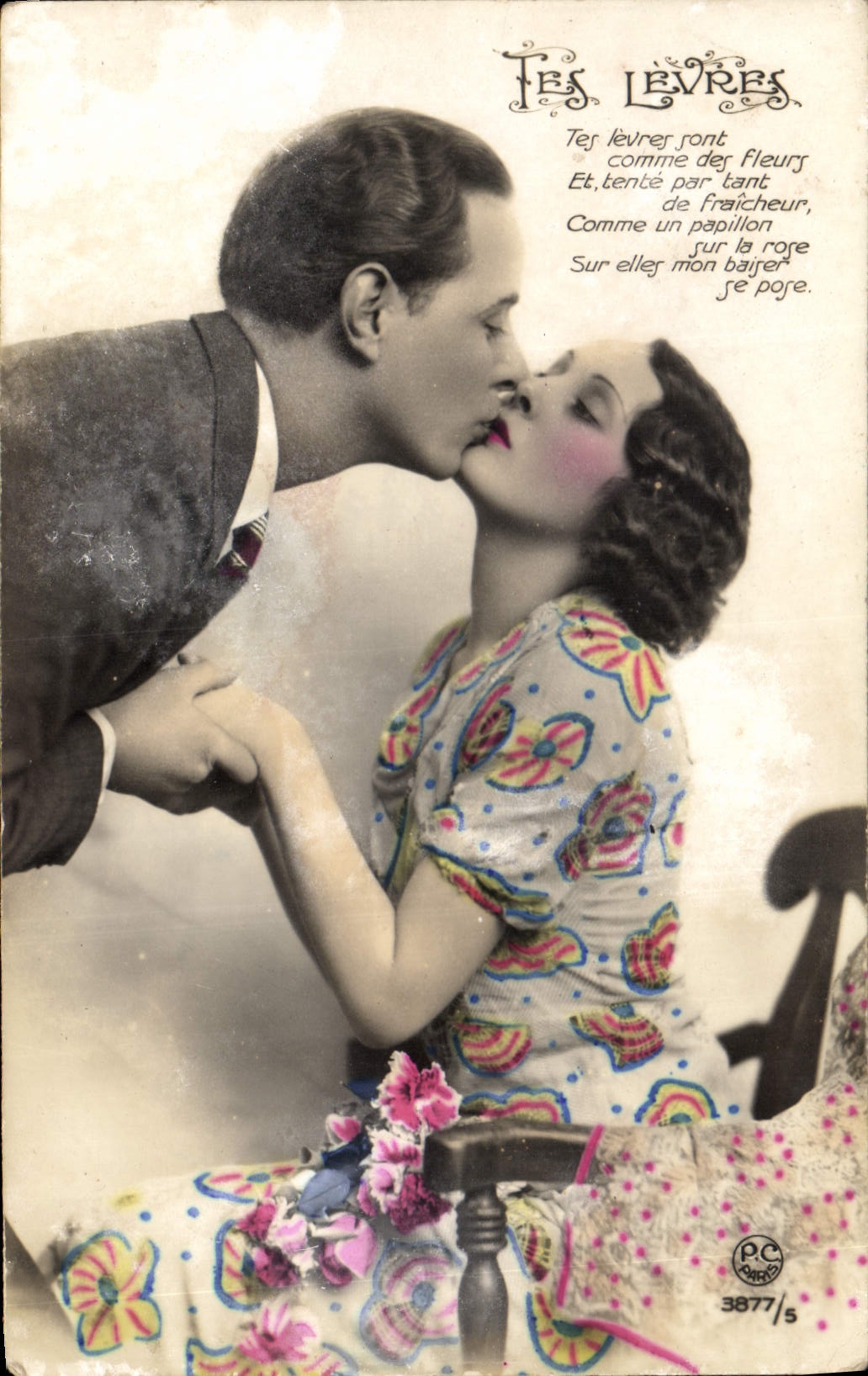 CPA Les Levres Femme