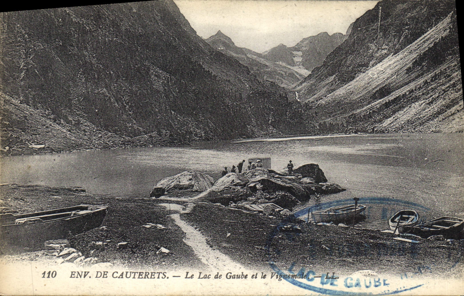 CPA Env de Cauterets Le Lac de Gaube et le Vignemale 