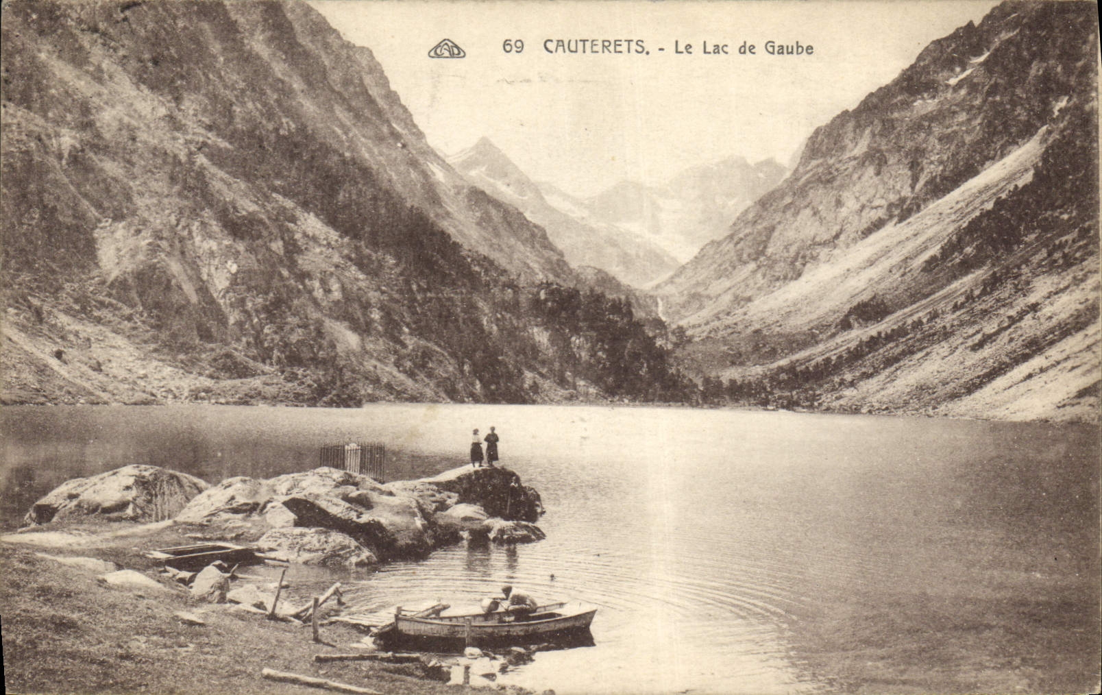 CPA Cauterets Le Lac de Gaube 