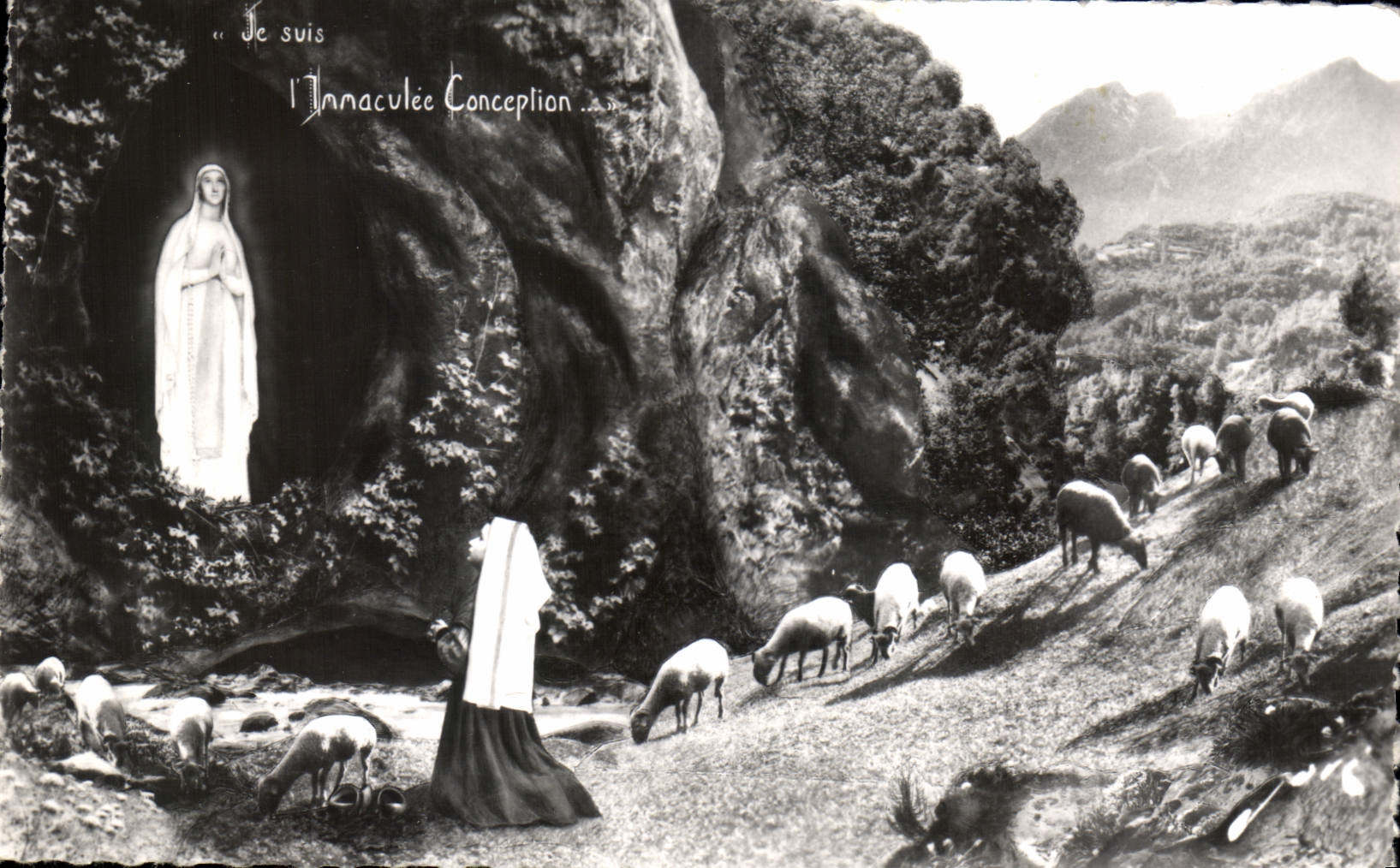 CPA Lourdes H P Apparition de la Sainte Vierge Reconstution 