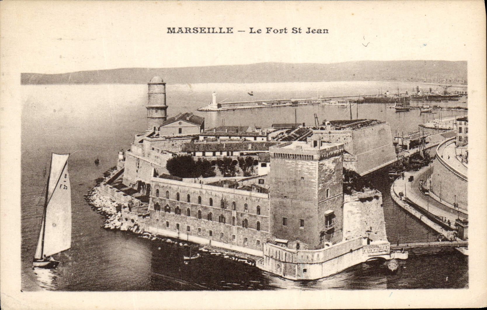 CPA Marseille Le Fort St Jean 