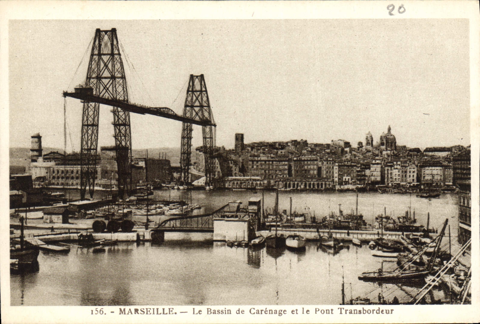 CPA Marseille Le Bassin de Carenage et le Pont Transbordeur