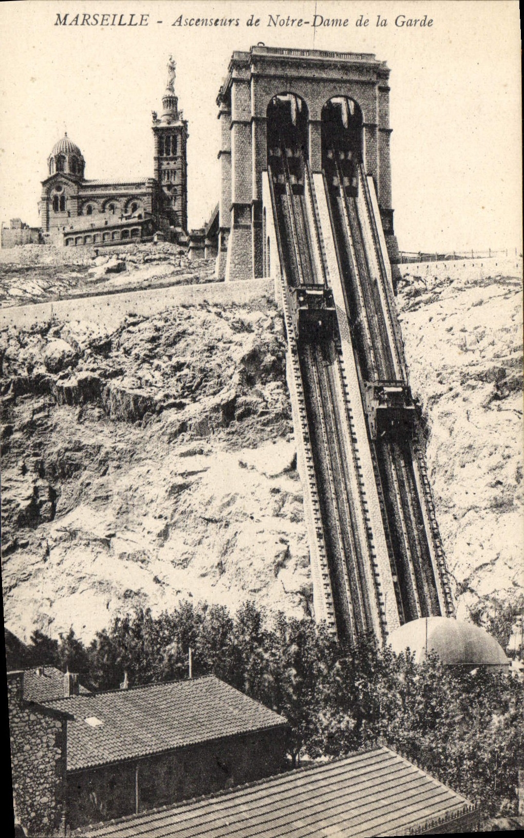 CPA Marseille Ascenseurs de Notre Dame de la Garde 
