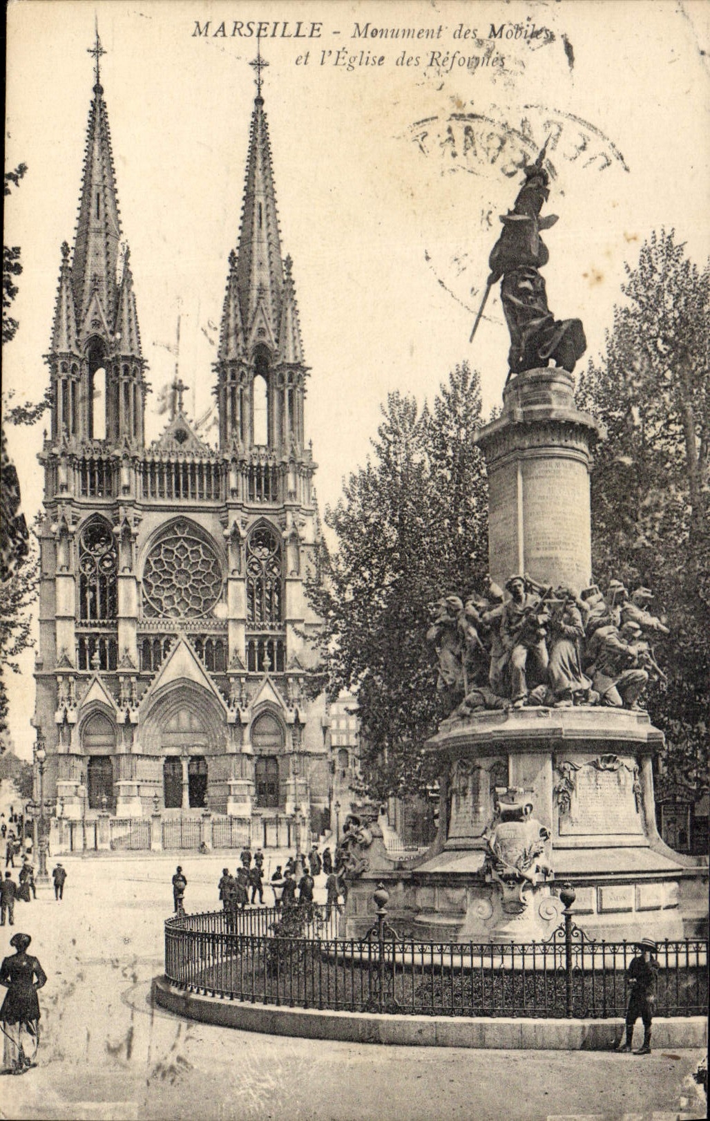 CPA Marseille Monument des Mobiles et l'Eglise des Reformes 