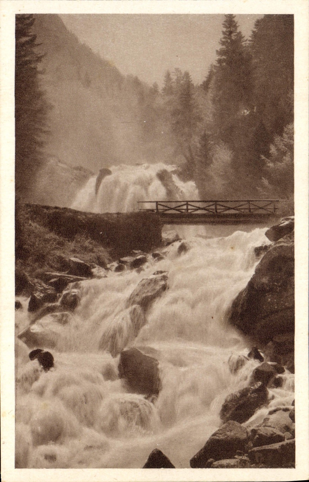 CPA Cauterets Cascade de Lutour 