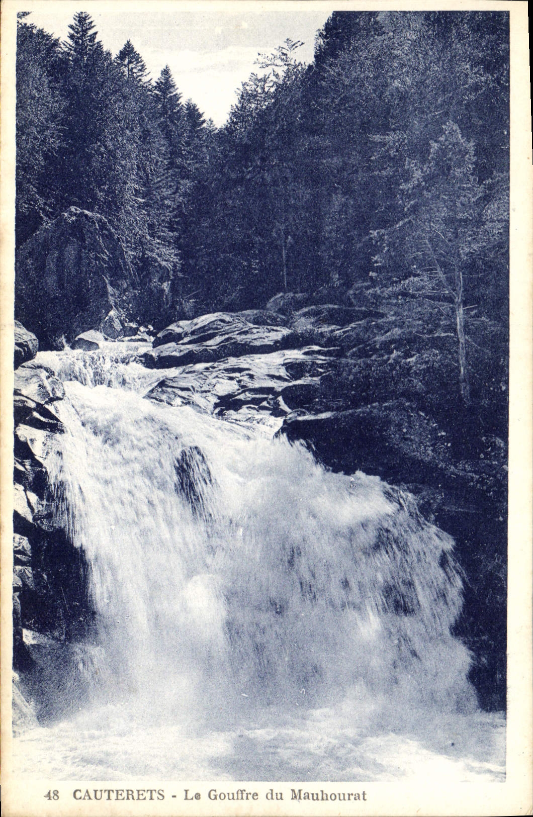 CPA Cauterets Le Gouffre du Mauhourat
