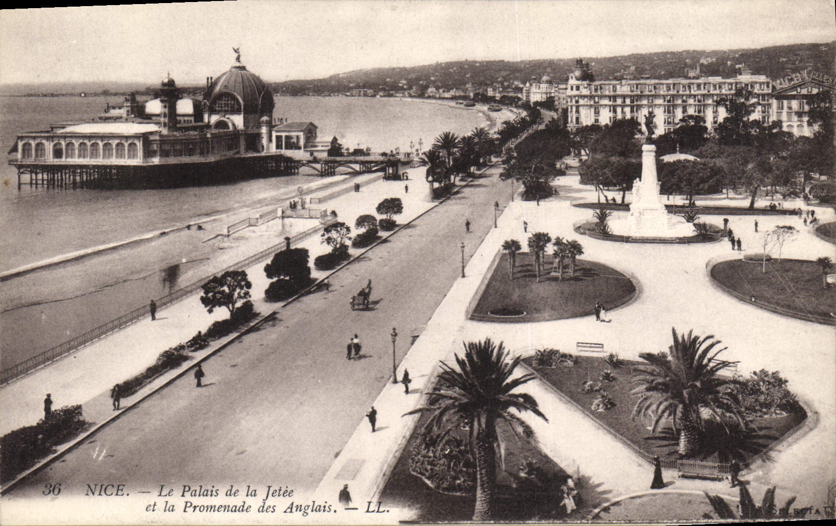 CPA Nice Le Palais de la Jetee et la Promenade des Anglais 