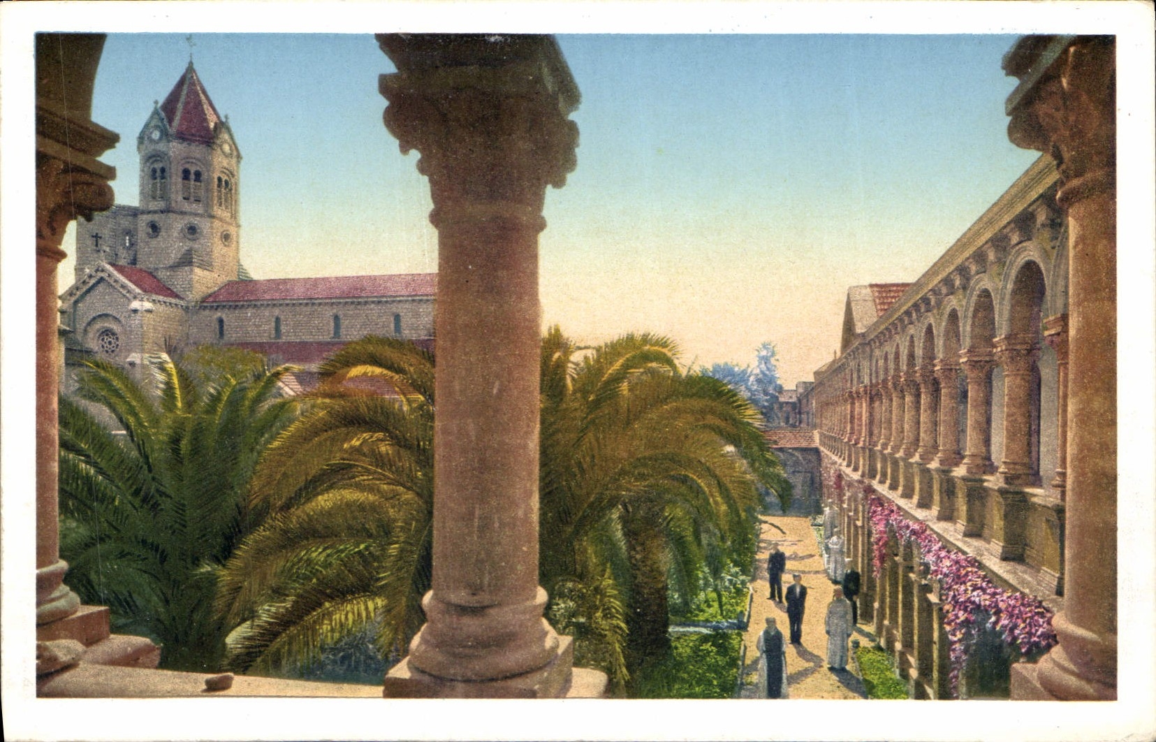 CPA Ile Saint Honorat Monastere Jardin du Noviciat et Galerie du Cloitre Moderne