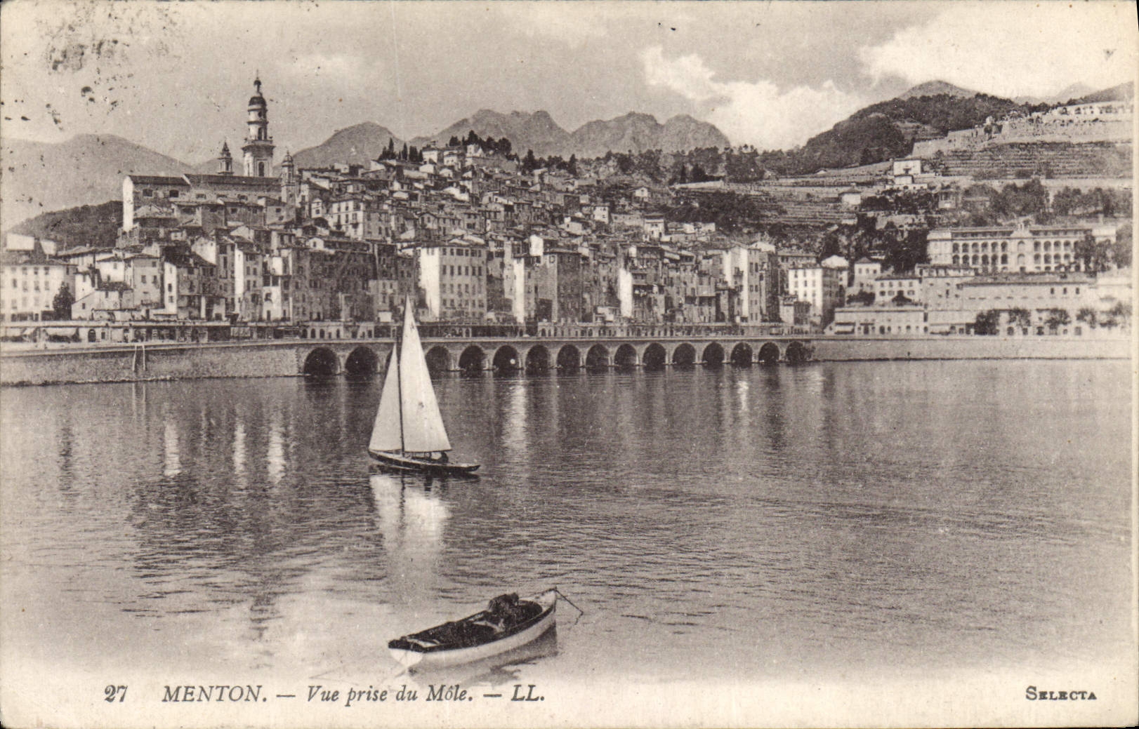 CPA Menton vue prise du Mole 